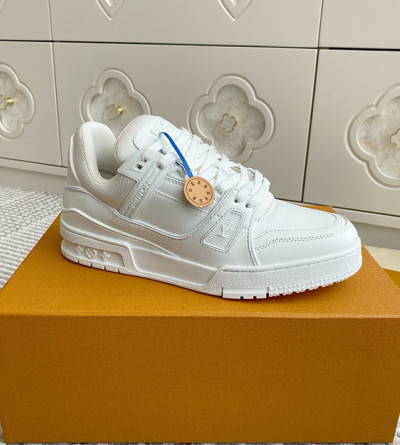 루이비통 트레이너 스니커즈