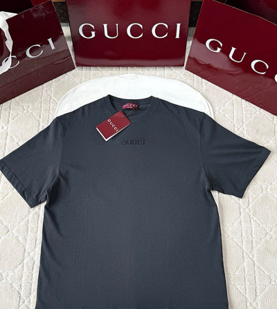 구찌 자수 로고 반팔