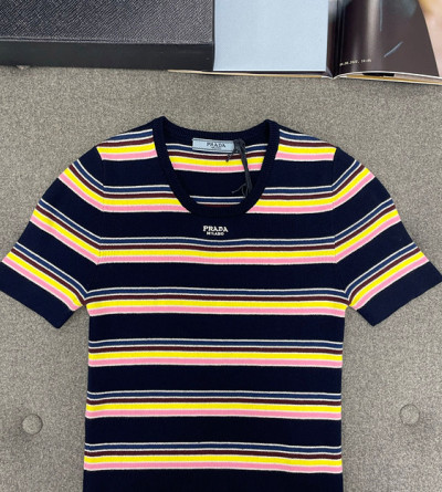 프라다 스트라이프 니트