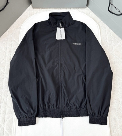 발렌시아가 로고 바람막이