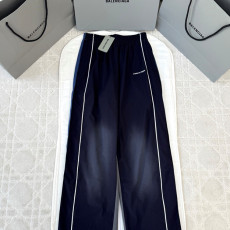 발렌시아가 레터링 자수 팬츠