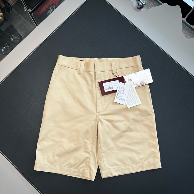 구찌 삼선 반바지