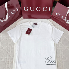 구찌 프린팅 반팔